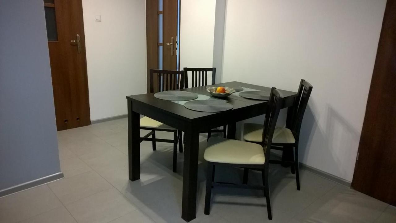 Appartement Ostoja Czersk Zamek Gora Kalwaria Extérieur photo