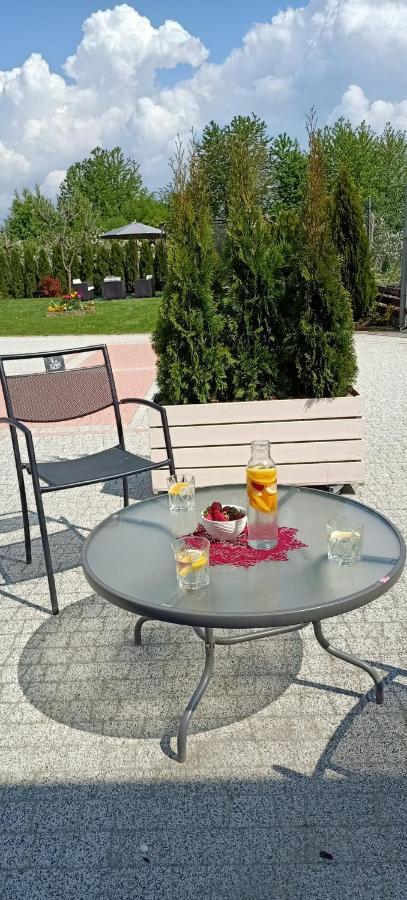 Appartement Ostoja Czersk Zamek Gora Kalwaria Extérieur photo